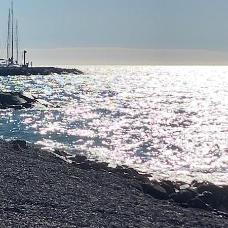 Port Plage Centre Ville Et Soleil Saint-Raphaël 外观 照片